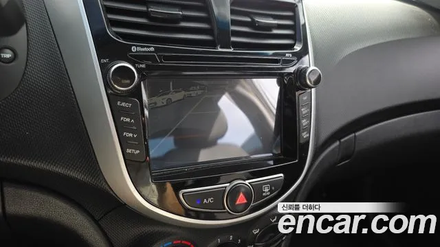 Hyundai Accent 2019 thumb 11