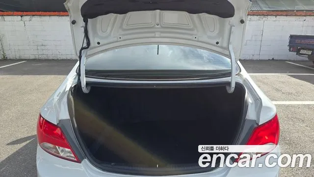 Hyundai Accent 2019 thumb 6