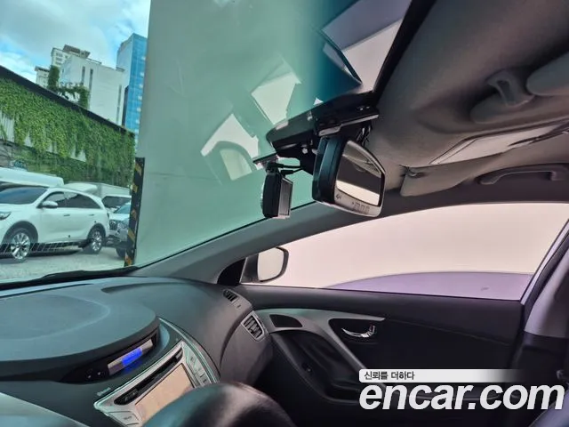 Hyundai Avante 2012 thumb 10