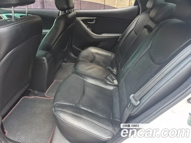 Hyundai Avante 2012 thumb 3