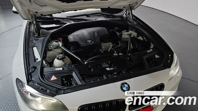 BMW 5 серии 2016 thumb 5