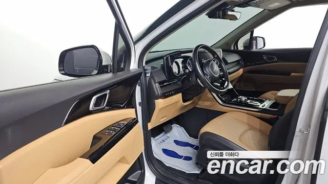 Kia Carnival 2023 thumb 9