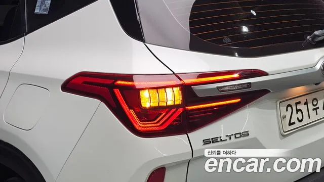 Kia Seltos 2019 thumb 6