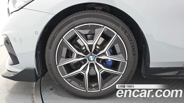 BMW 5 серии 2025 thumb 10