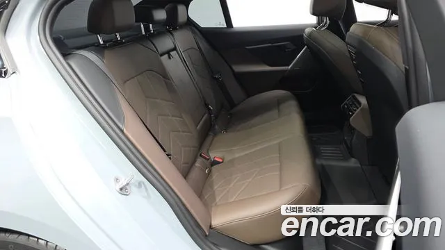 BMW 5 серии 2025 thumb 7