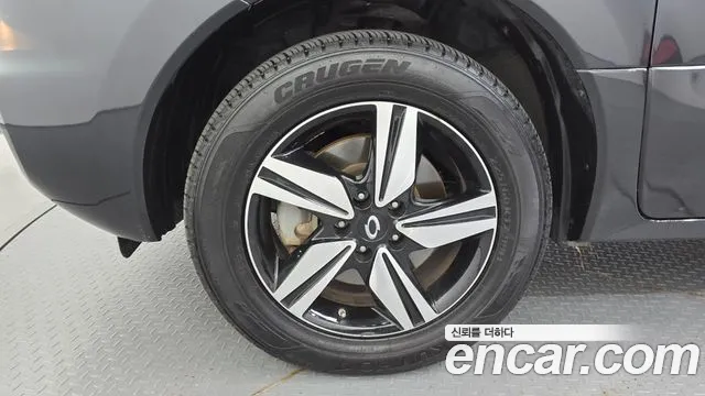 Renault QM5 2015 thumb 5