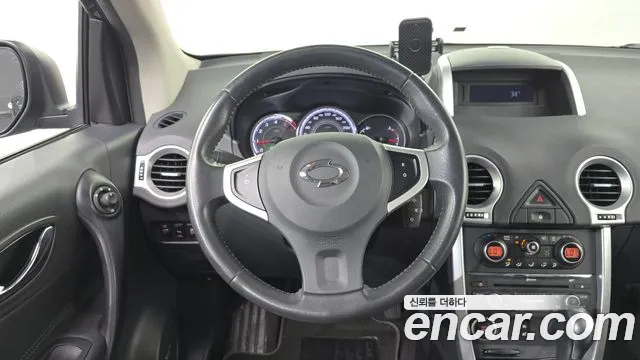 Renault QM5 2015 thumb 9