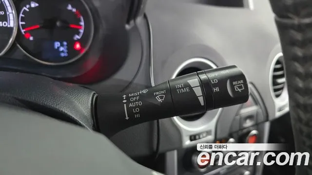 Renault QM5 2015 thumb 3