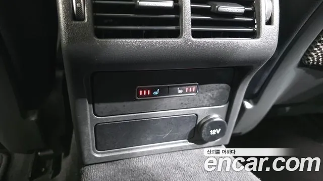 Jaguar XF 2017 thumb 8