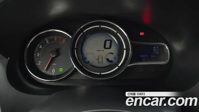 Renault Fluence 2013 thumb 2