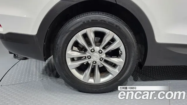 Hyundai Santa Fe 2016 thumb 11