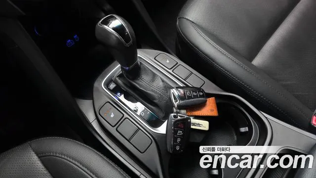 Hyundai Santa Fe 2016 thumb 4