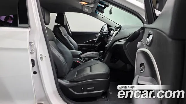 Hyundai Santa Fe 2016 thumb 6