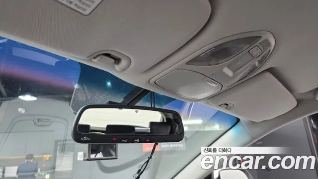 Hyundai Santa Fe 2016 thumb 12
