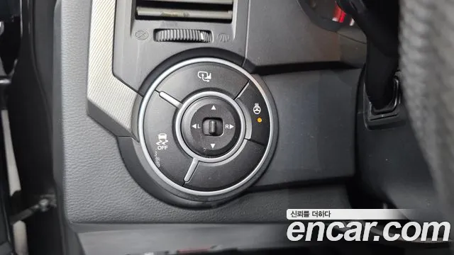 KG_Mobility_Ssangyong KORANDO 2013 thumb 3