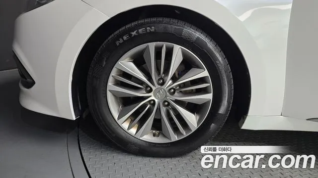 Hyundai Grandeur 2016 thumb 8