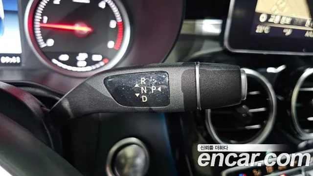 Mercedes-Benz GLC 2018 thumb 11