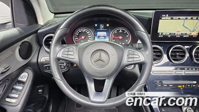 Mercedes-Benz GLC 2018 thumb 6