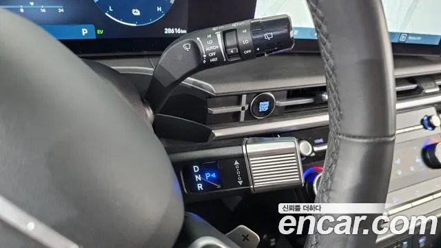 Hyundai Santa Fe 2024 thumb 12