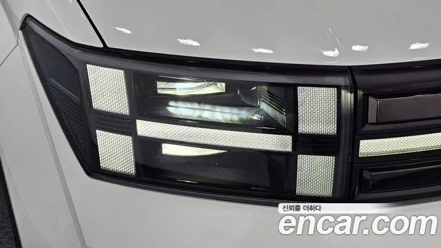 Hyundai Santa Fe 2024 thumb 5