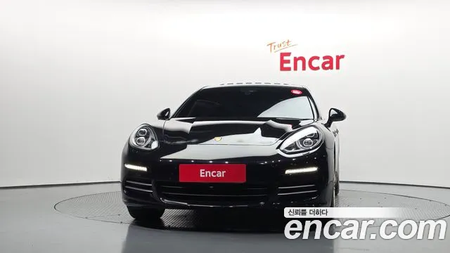 Porsche Panamera 2016 thumb 2