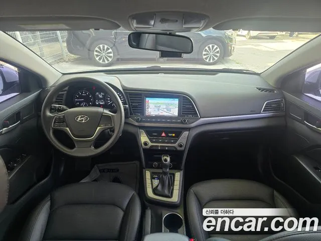 Hyundai Avante 2018 thumb 4