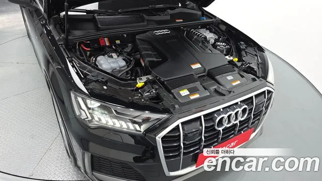 Audi Q7 2023 thumb 8