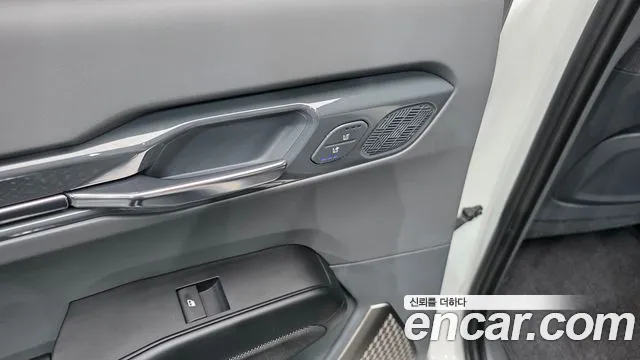 Kia EV9 2023 thumb 2
