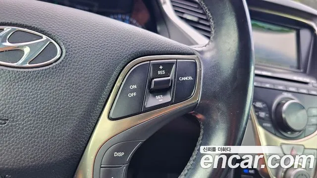 Hyundai Grandeur 2011 thumb 4