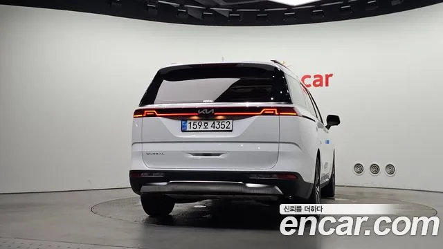 Kia Carnival 2022 thumb 4