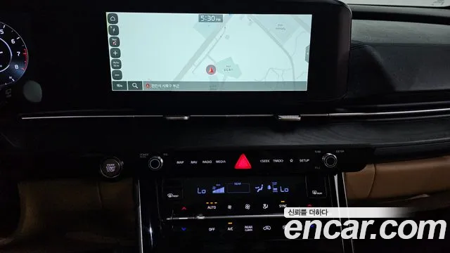 Kia Carnival 2022 thumb 11