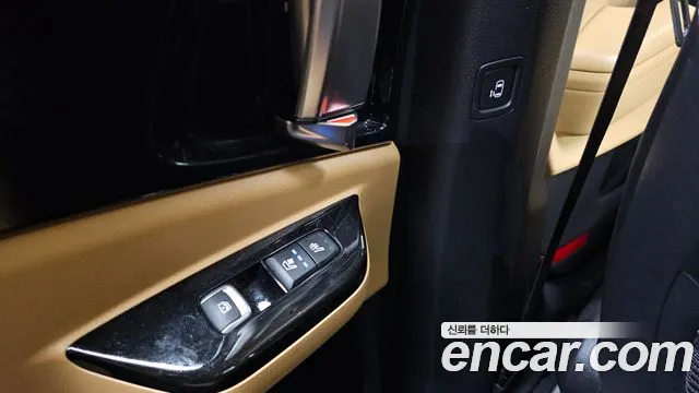 Kia Carnival 2022 thumb 2
