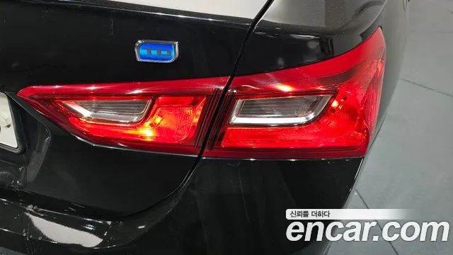 Chevrolet Malibu 2020 thumb 6