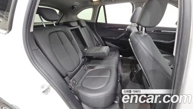 BMW X1 2022 thumb 11