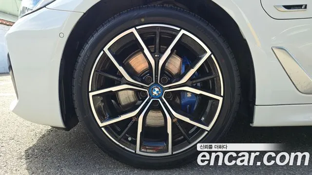 BMW 5 серии 2023 thumb 9