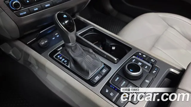 Hyundai Genesis 2014 thumb 4
