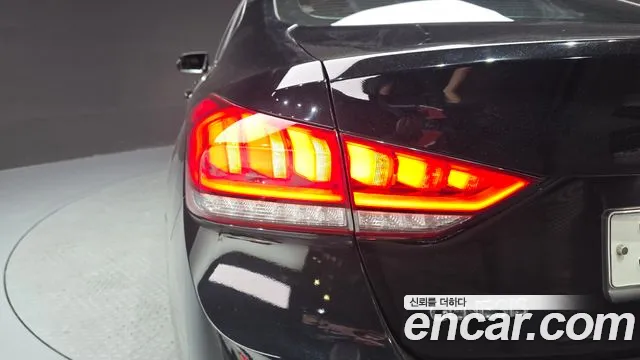 Hyundai Genesis 2014 thumb 6
