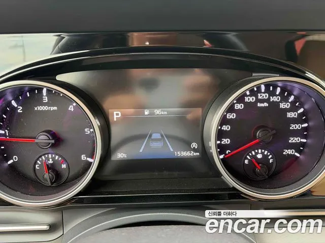 Kia Carnival 2021 thumb 8