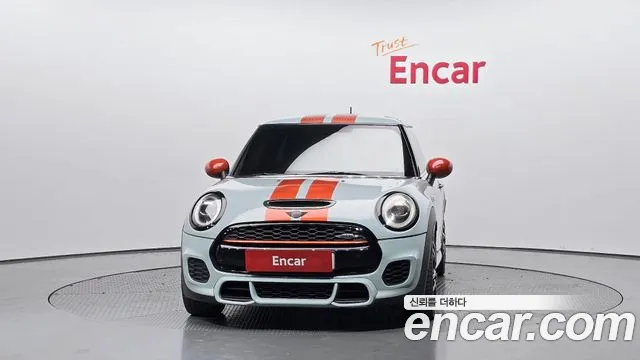 Mini Hatch 2019 thumb 12