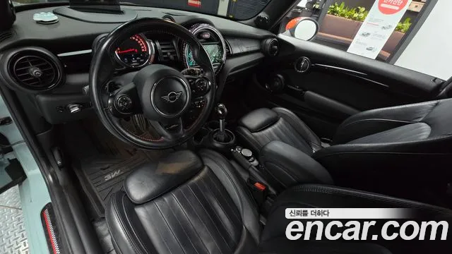 Mini Hatch 2019 thumb 4