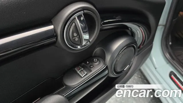 Mini Hatch 2019 thumb 11