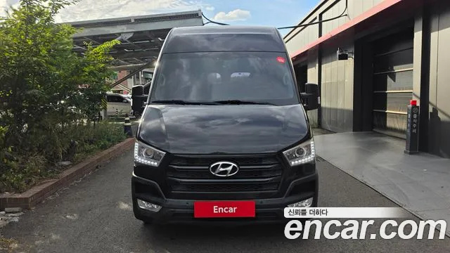 Hyundai Staria 2018 thumb 9