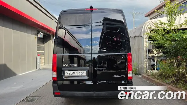 Hyundai Staria 2018 thumb 2