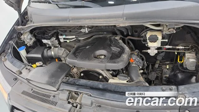 Hyundai Staria 2018 thumb 4