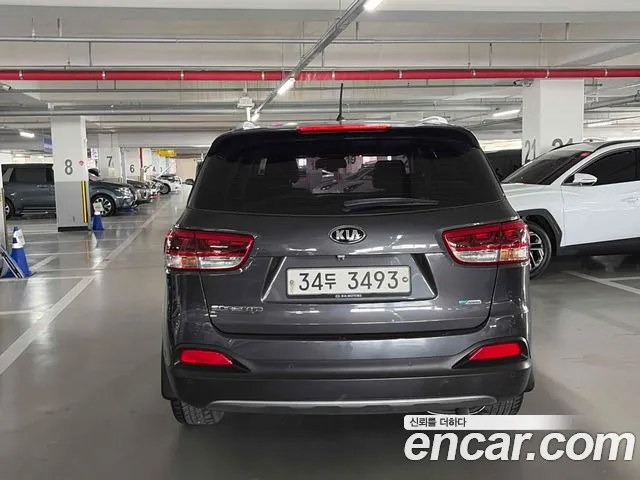 Kia Sorento 2015 thumb 4