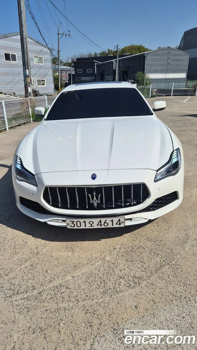 Maserati Quattroporte 2016 thumb 9
