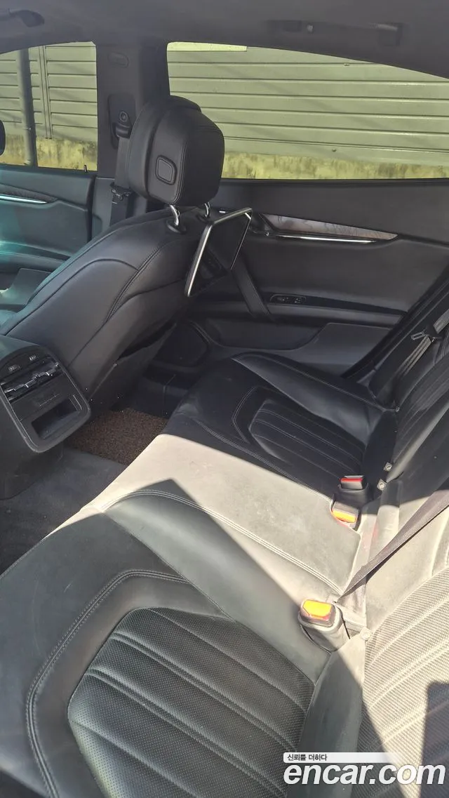 Maserati Quattroporte 2016 thumb 7