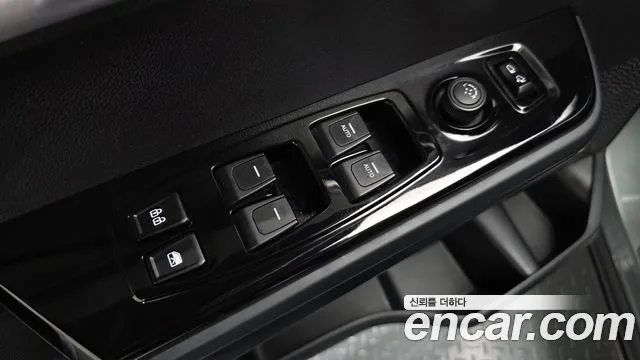 KG_Mobility_Ssangyong Torres 2023 thumb 12