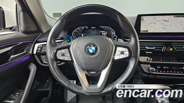 BMW 5 серии 2020 thumb 8