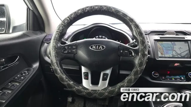 Kia Sportage 2011 thumb 12